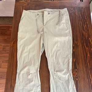 Columbia women’s hiking pants